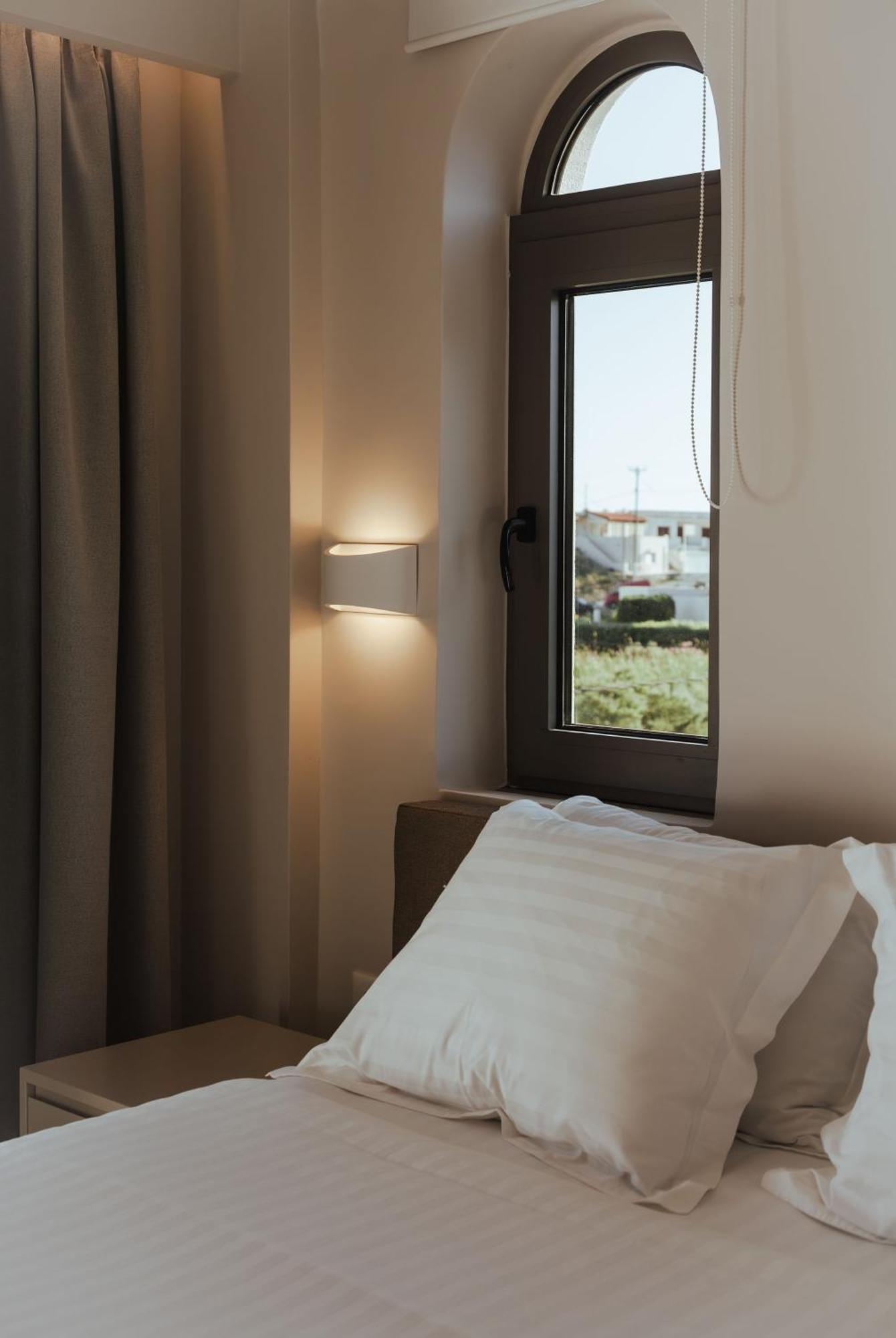 Ariadne Suites Plakiás Quarto foto